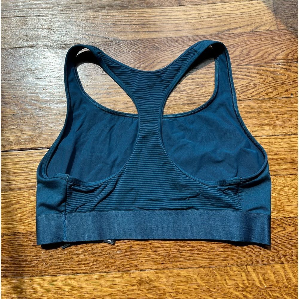Victoria’s Secret | Sports Bra - Picture 2 of 3